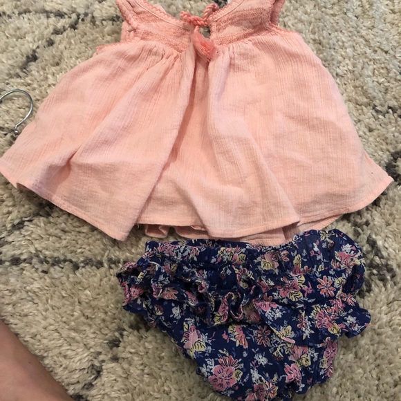 Adorable boho style top and bloomers - Picture 1 of 2